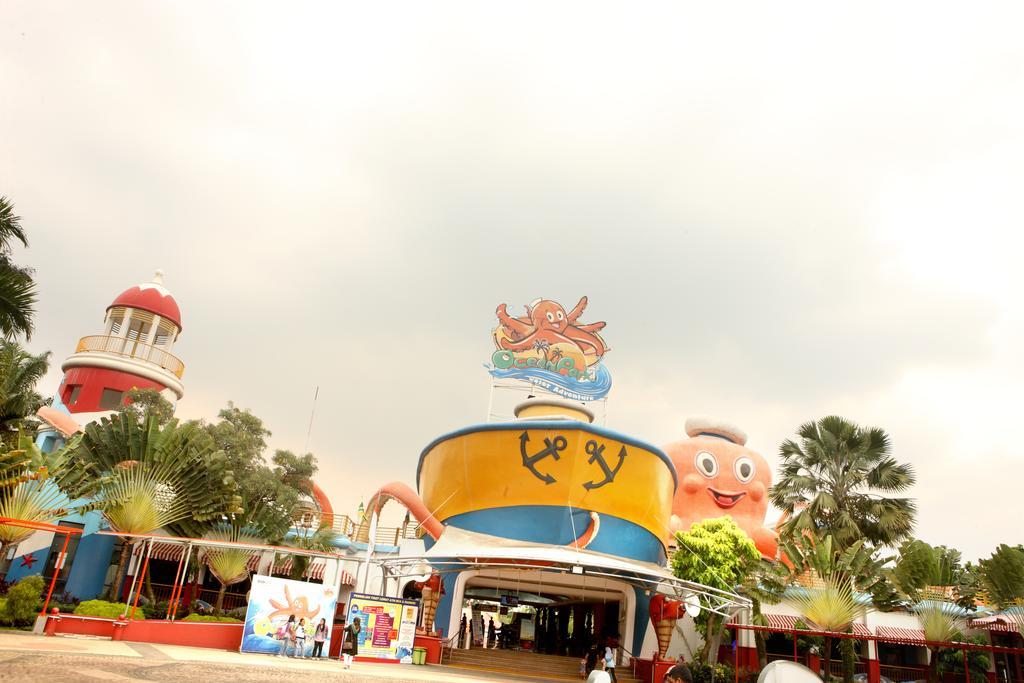 Amaris Hotel Serpong Tangerang מראה חיצוני תמונה